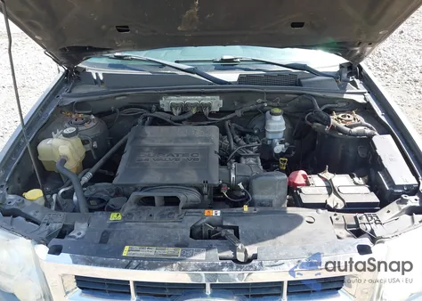 2010 Ford Escape Limited z USA, uszkodzony, nr VIN 1FMCU9EGXAKC05919